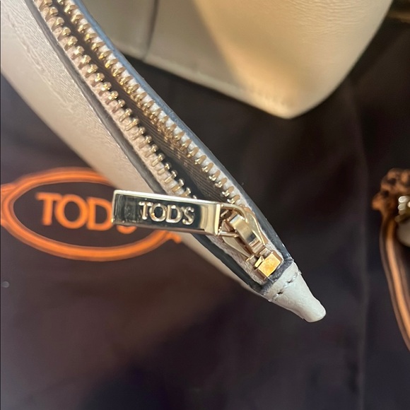 Tod's Timeless T mini tote - Picture 8 of 14